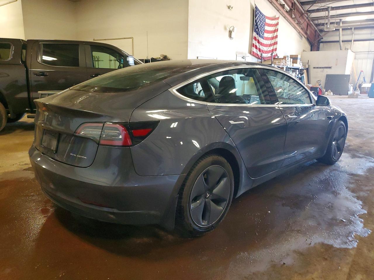 2019 TESLA MODEL 3 photo 5