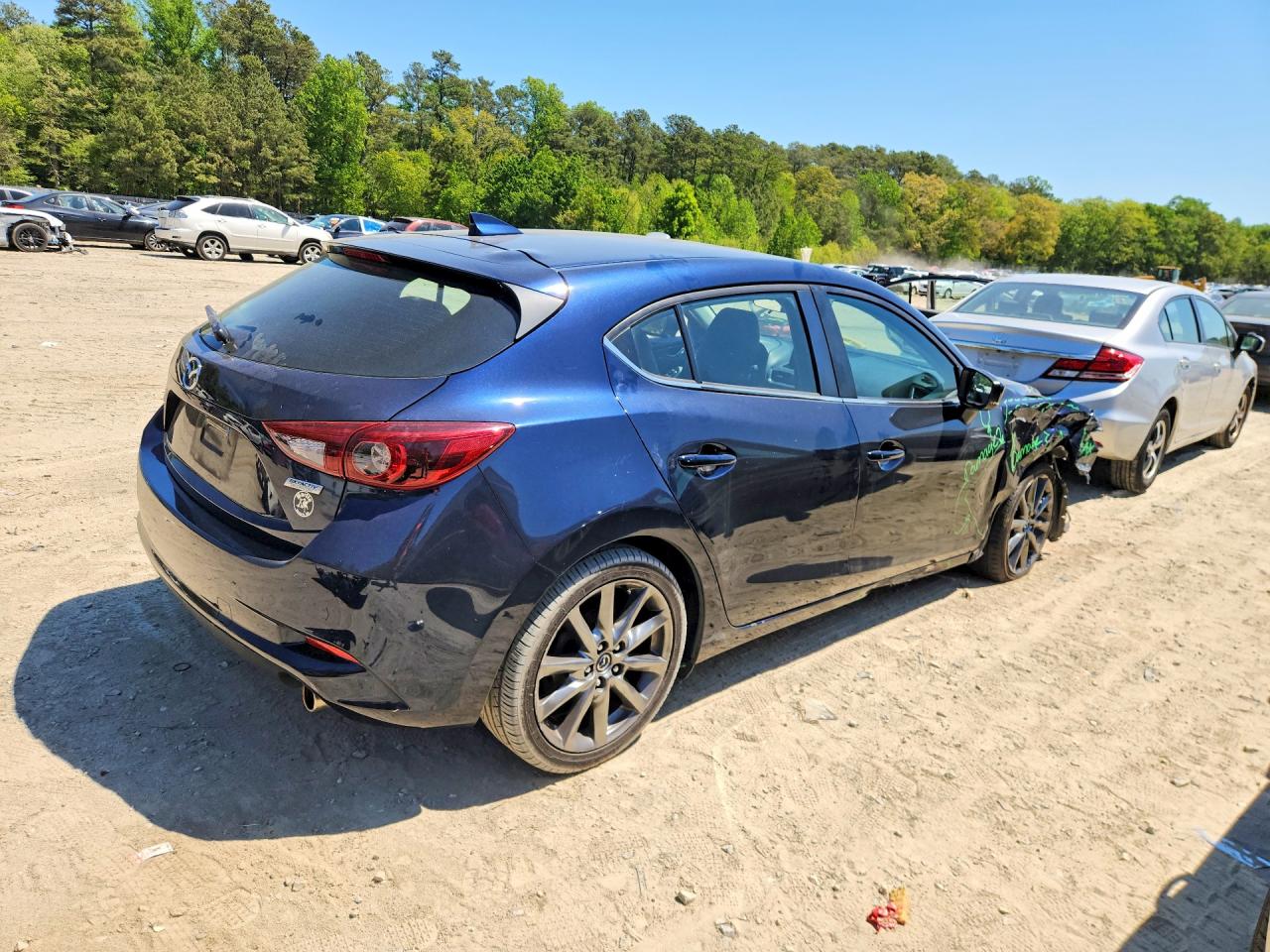 2018 MAZDA 3 GRAND TOURING photo 3