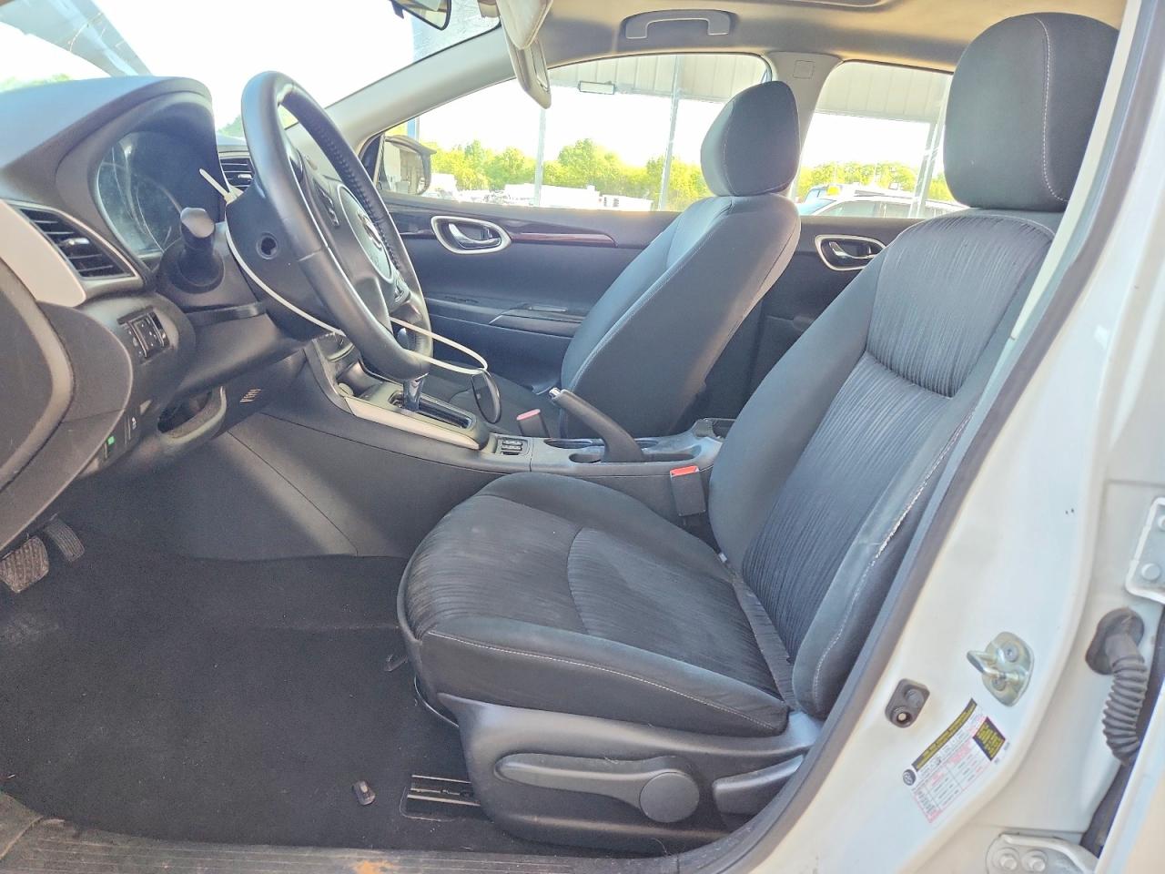2019 NISSAN SENTRA SV photo 13