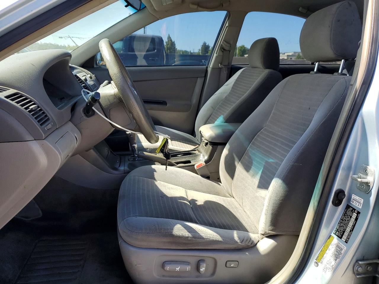 2006 TOYOTA CAMRY LE photo 13