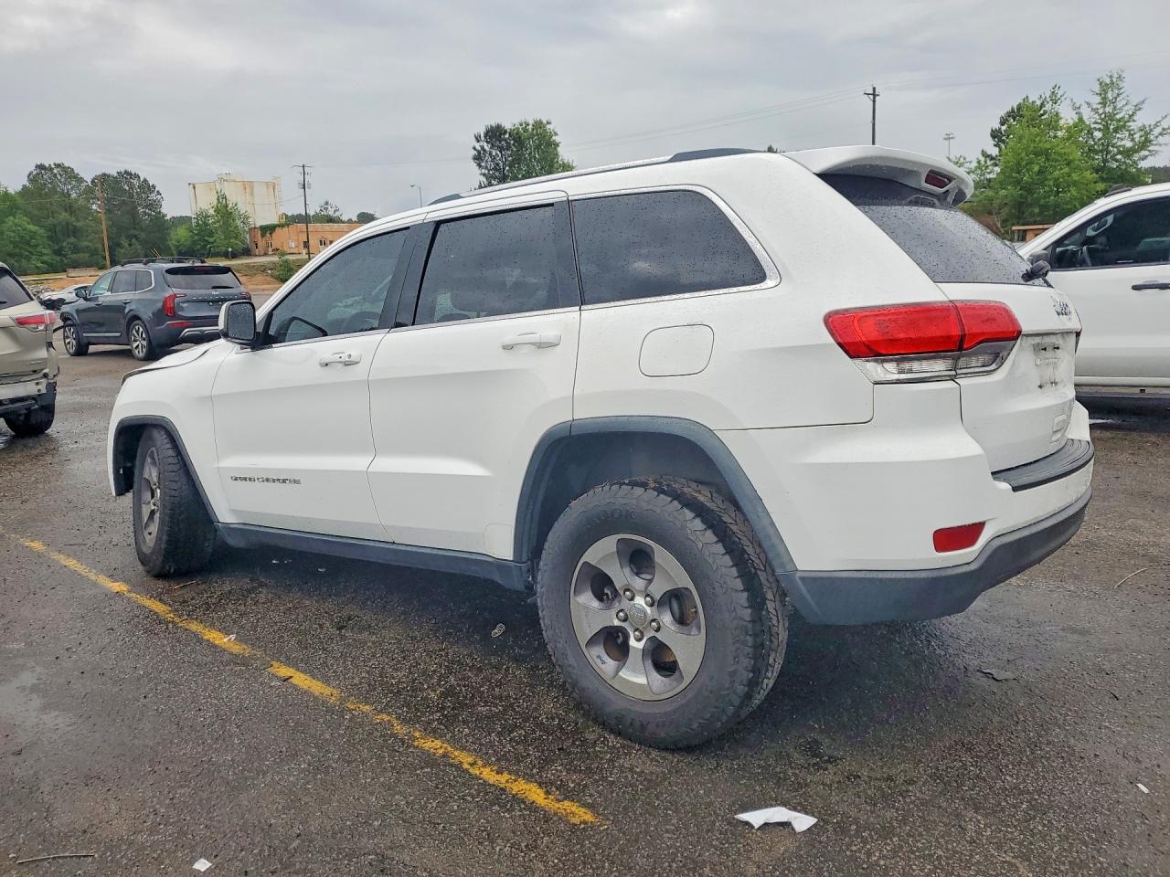 2015 JEEP GRAND CHEROKEE LAREDO photo 4