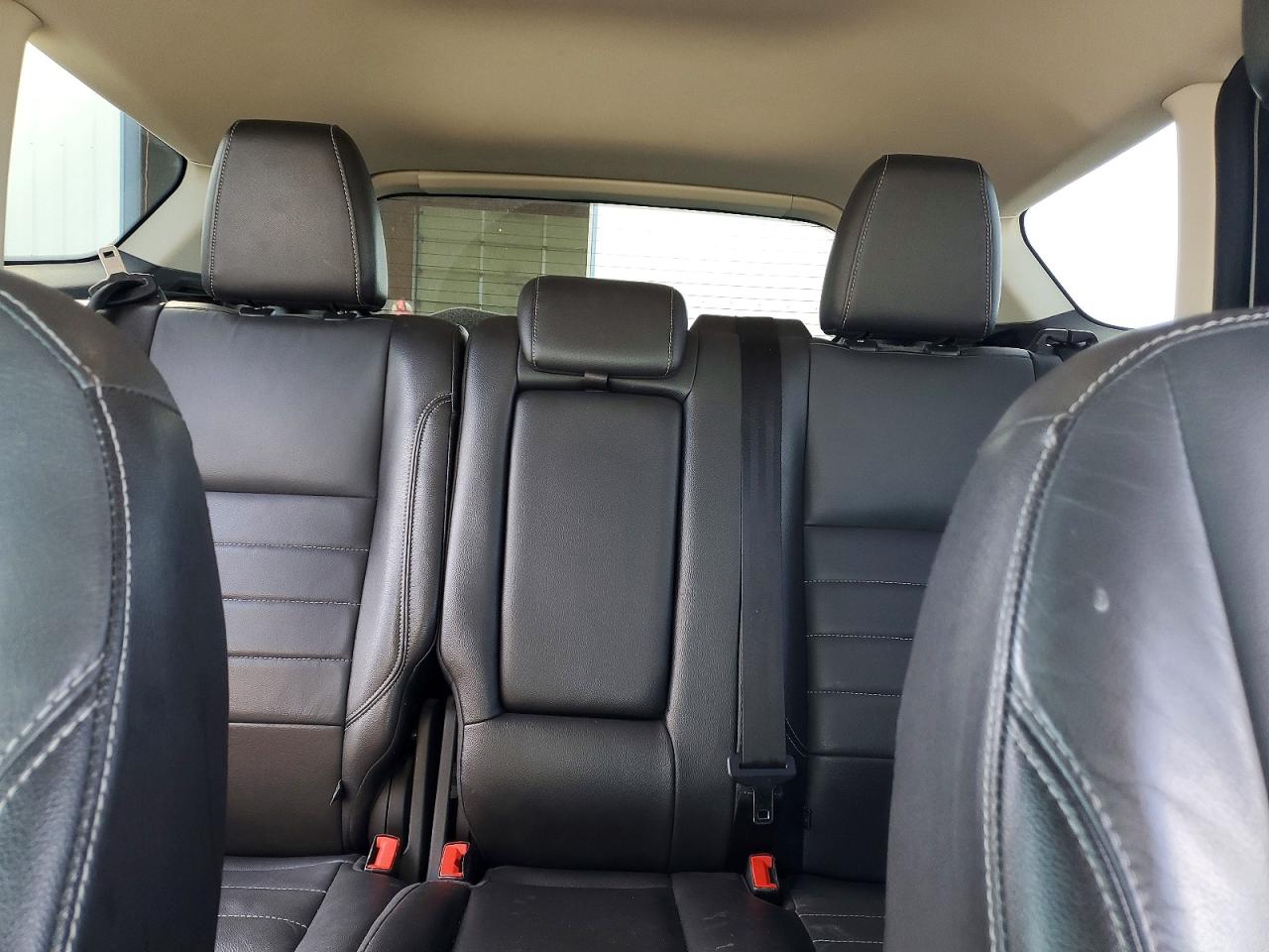 2016 FORD ESCAPE SE photo 19