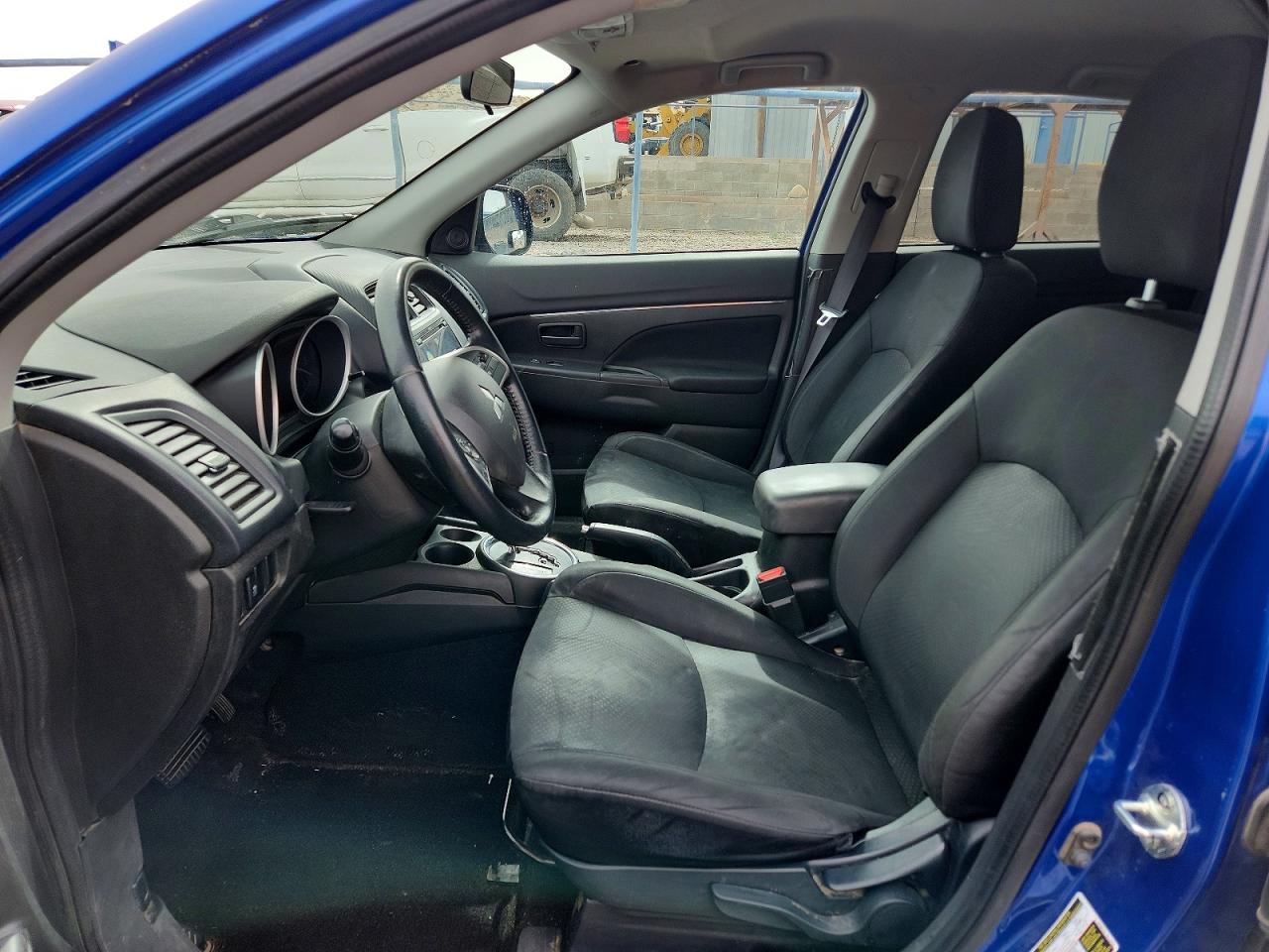 2015 MITSUBISHI OUTLANDER SPORT ES photo 19
