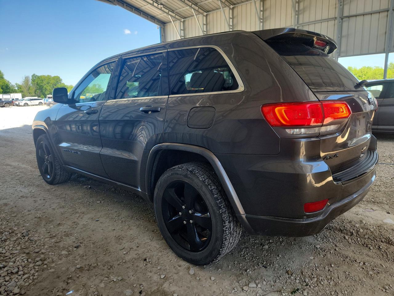2014 JEEP GRAND CHEROKEE LAREDO photo 4