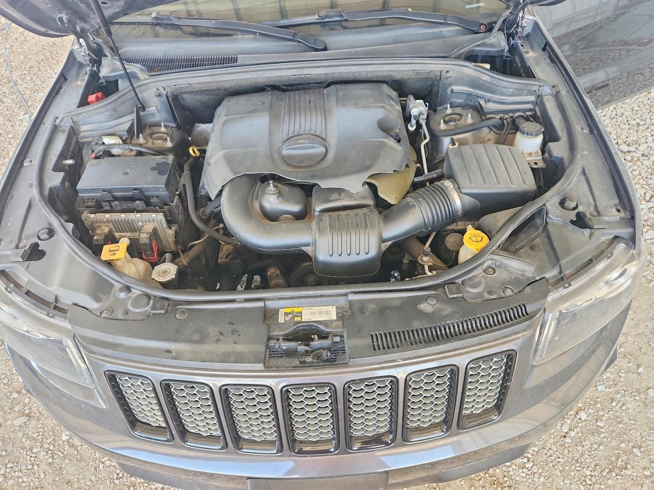 2014 JEEP GRAND CHEROKEE LAREDO photo 34
