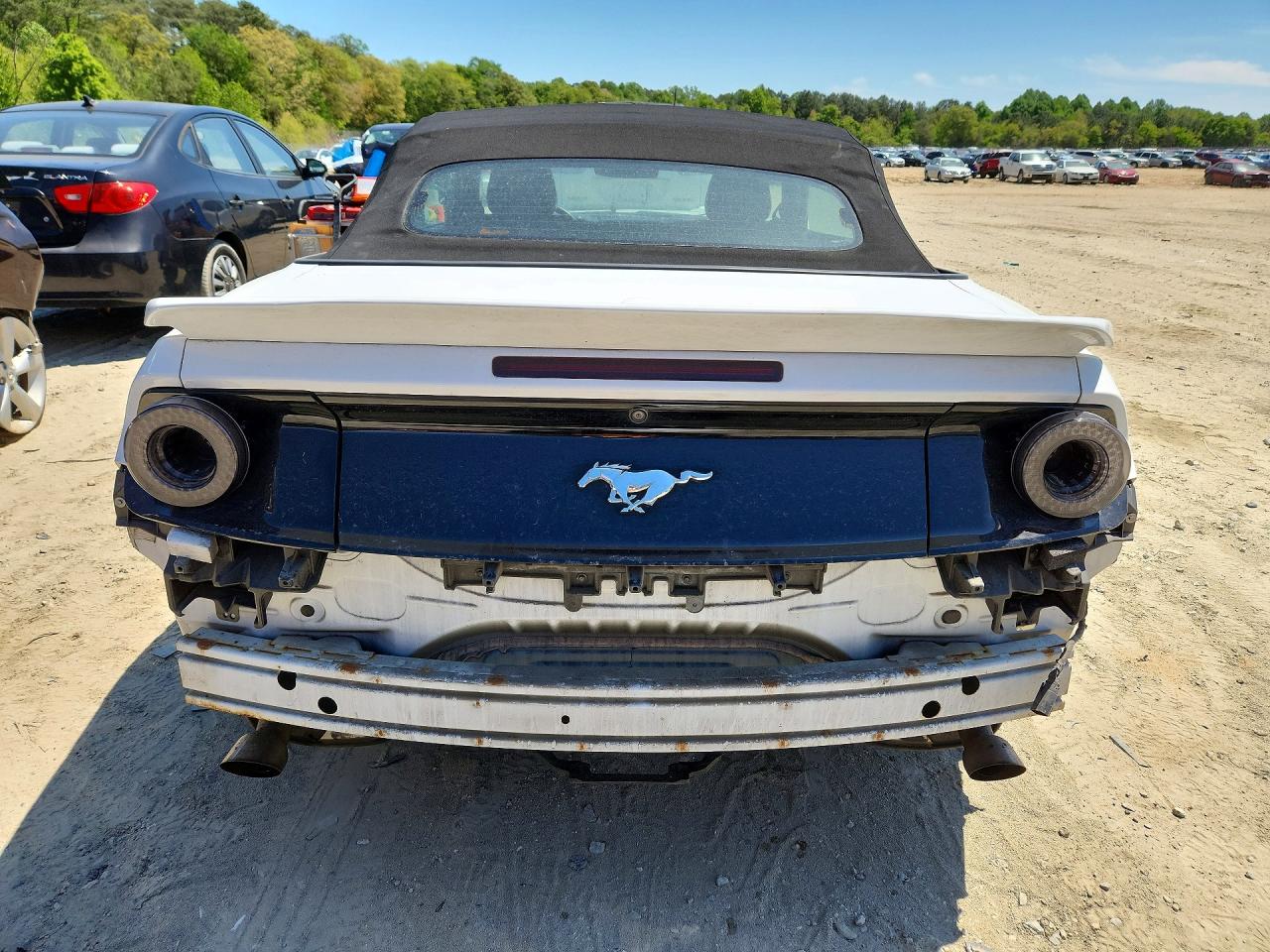 2017 FORD MUSTANG photo 11