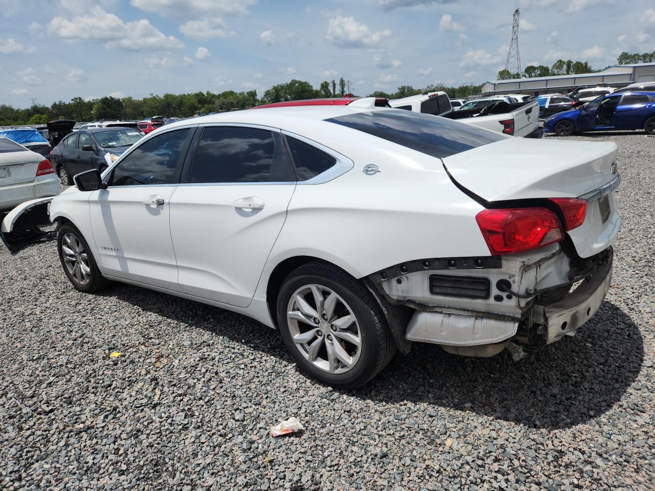 2018 CHEVROLET IMPALA LT photo 3