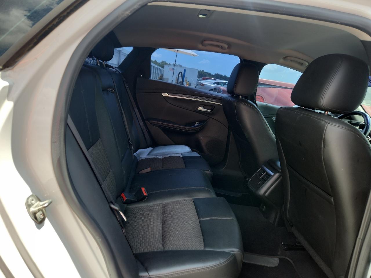 2018 CHEVROLET IMPALA LT photo 19