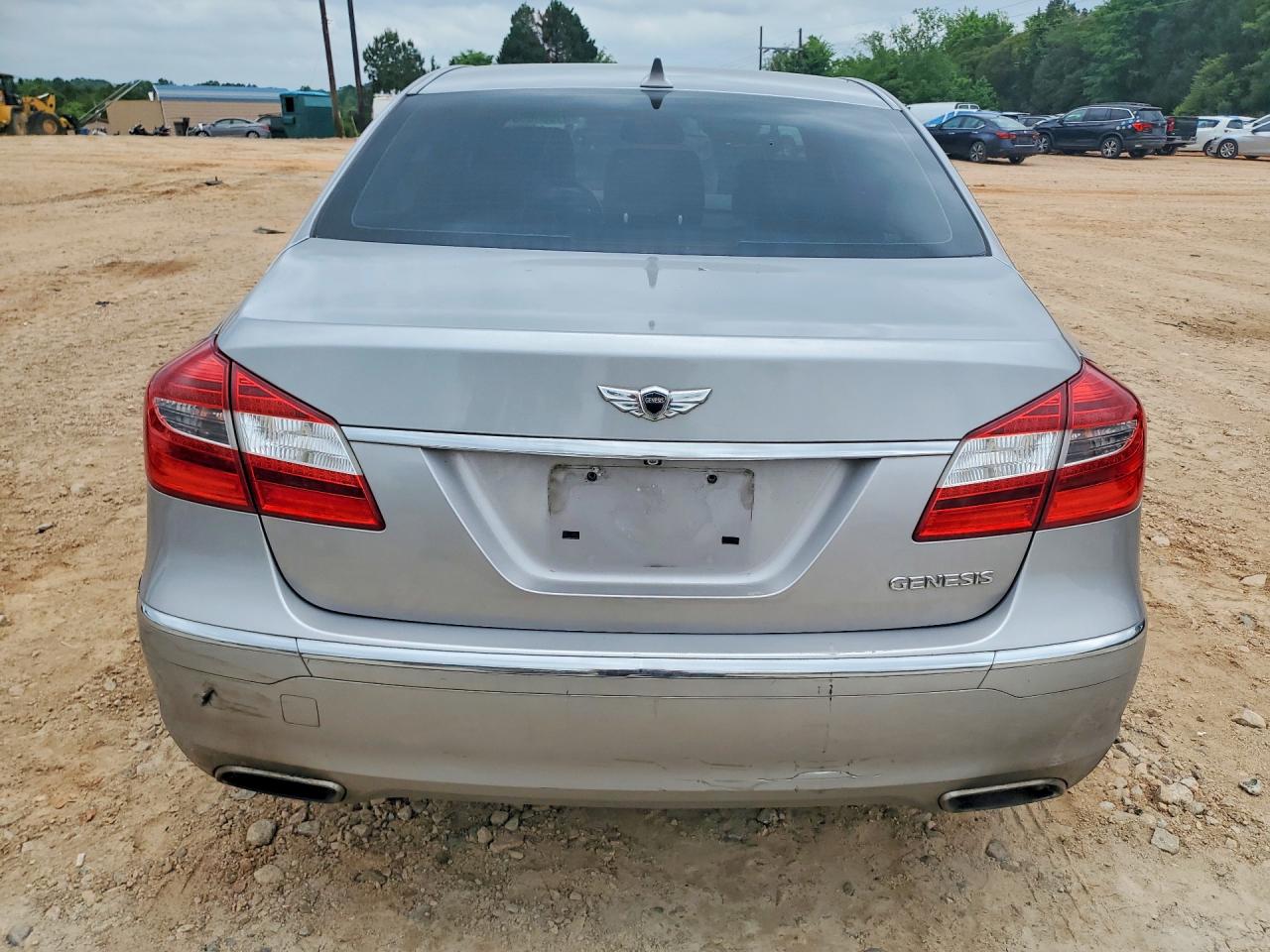 2012 HYUNDAI GENESIS 3.8L photo 16