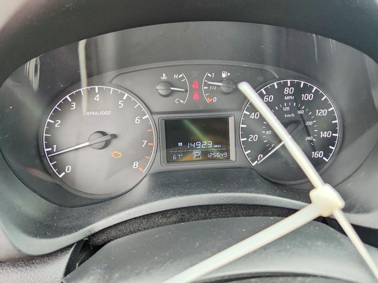 2014 NISSAN SENTRA S photo 17