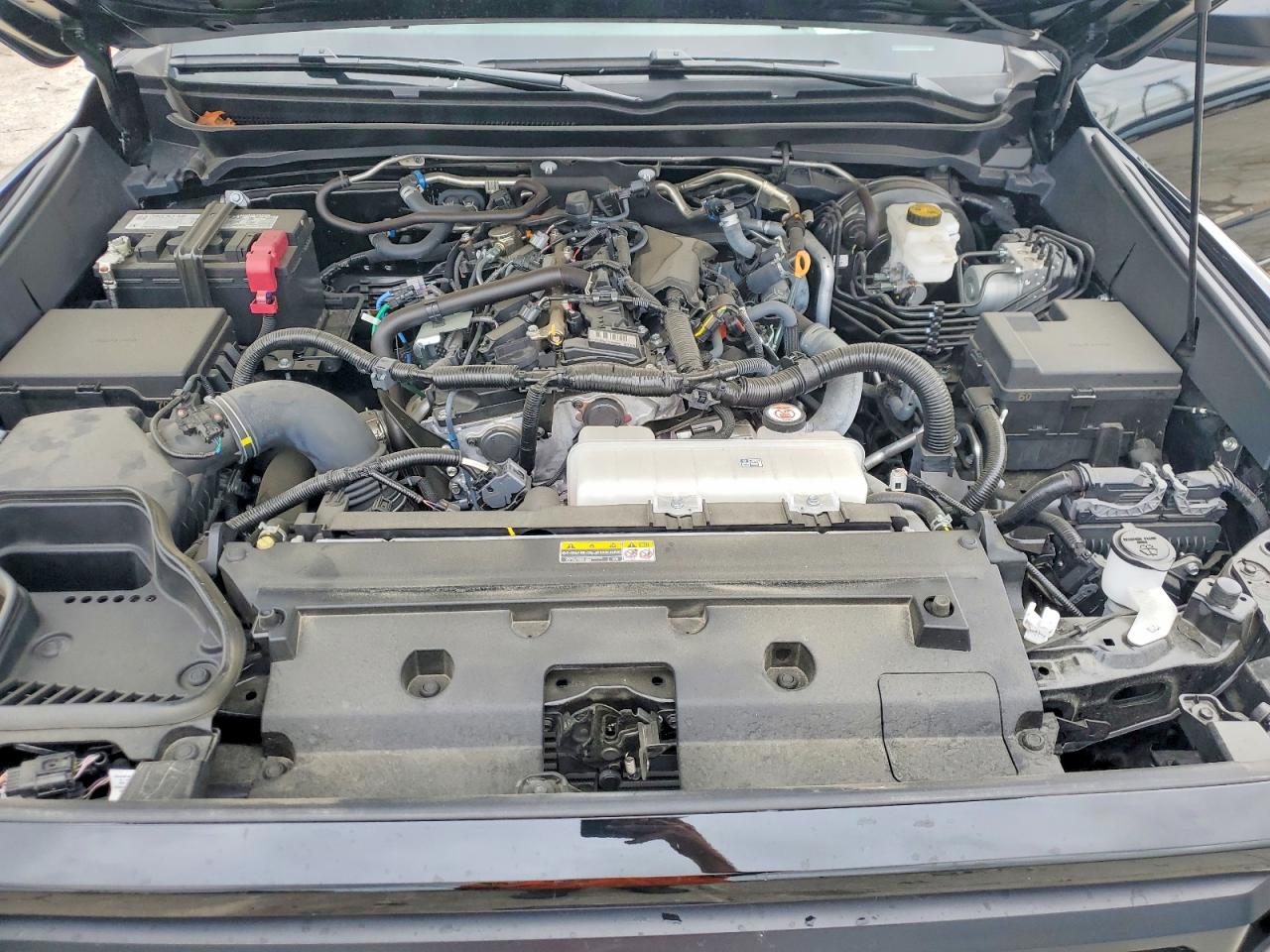 2024 TOYOTA TACOMA SR photo 21