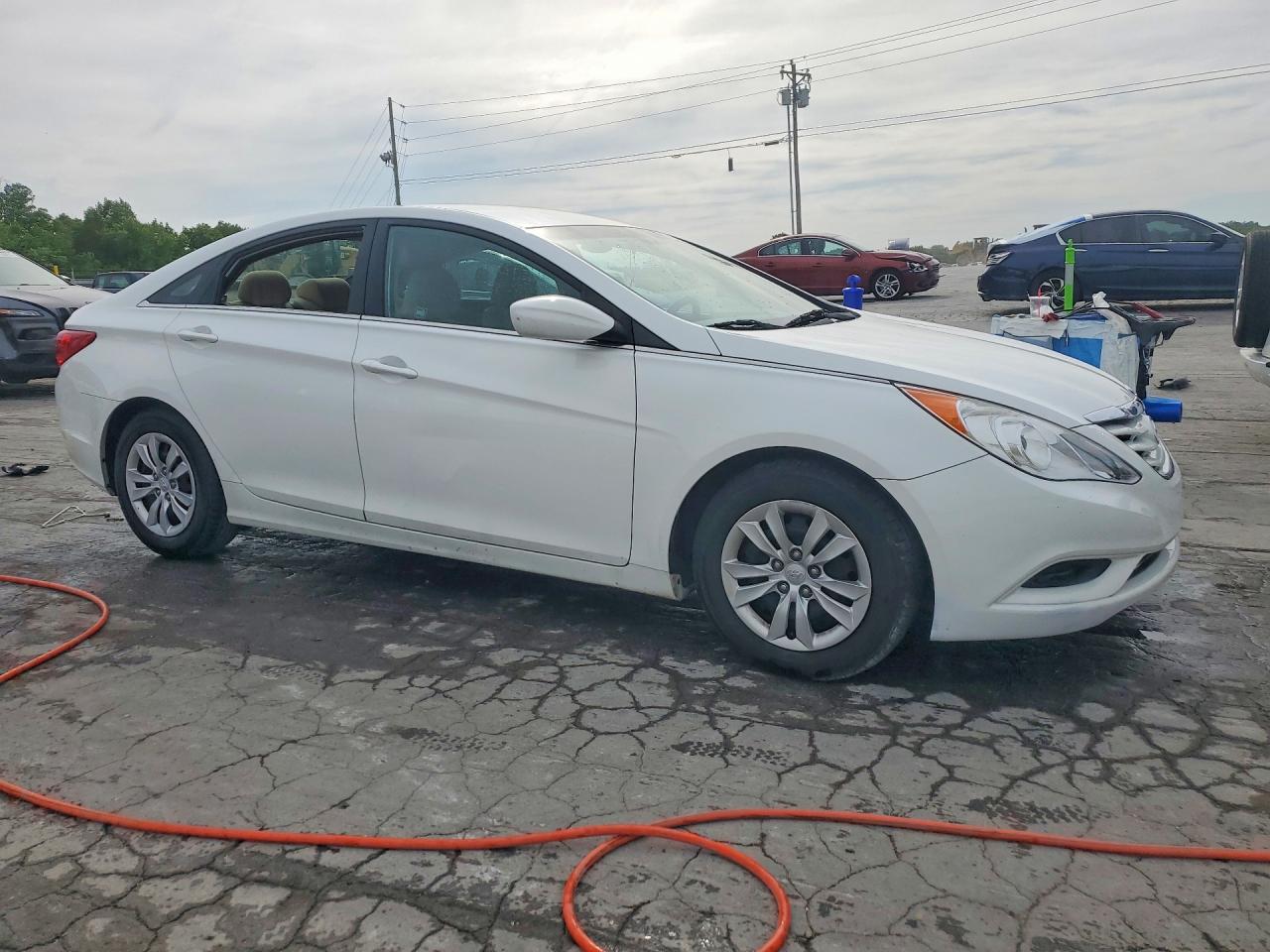 2013 HYUNDAI SONATA GLS photo 10