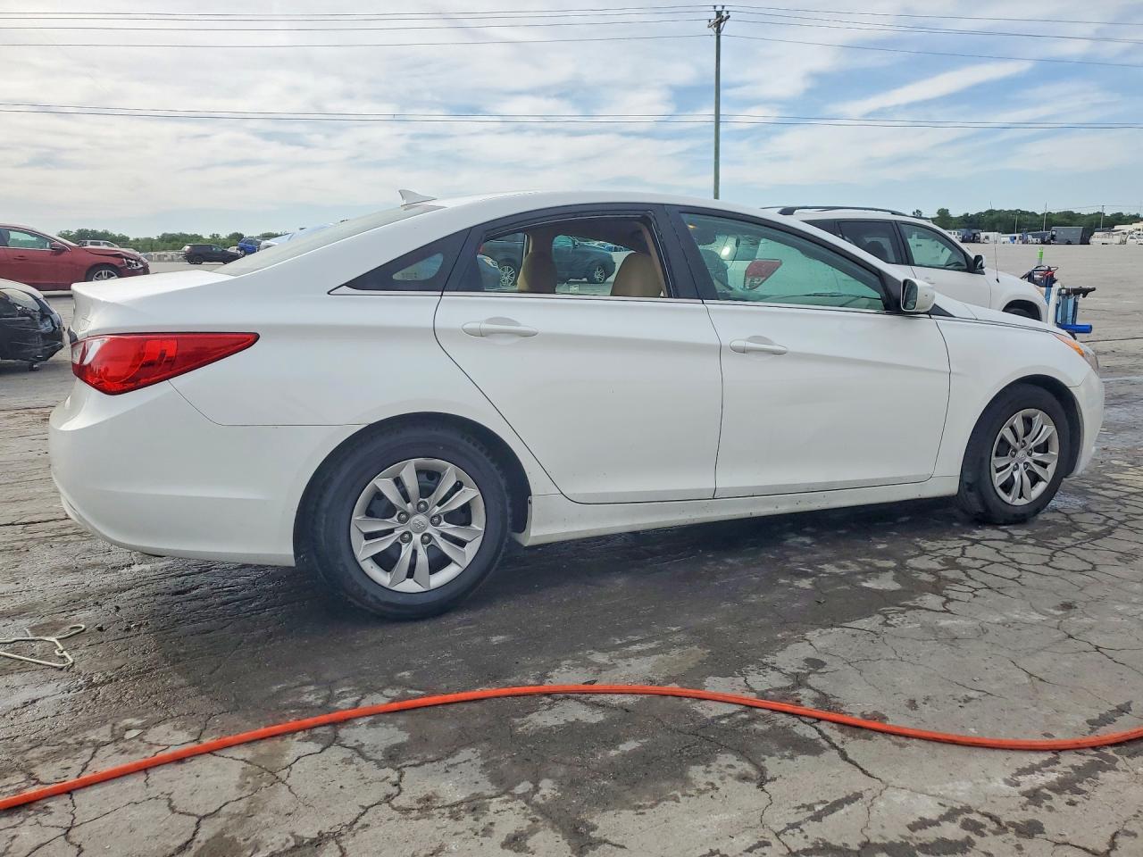 2013 HYUNDAI SONATA GLS photo 7