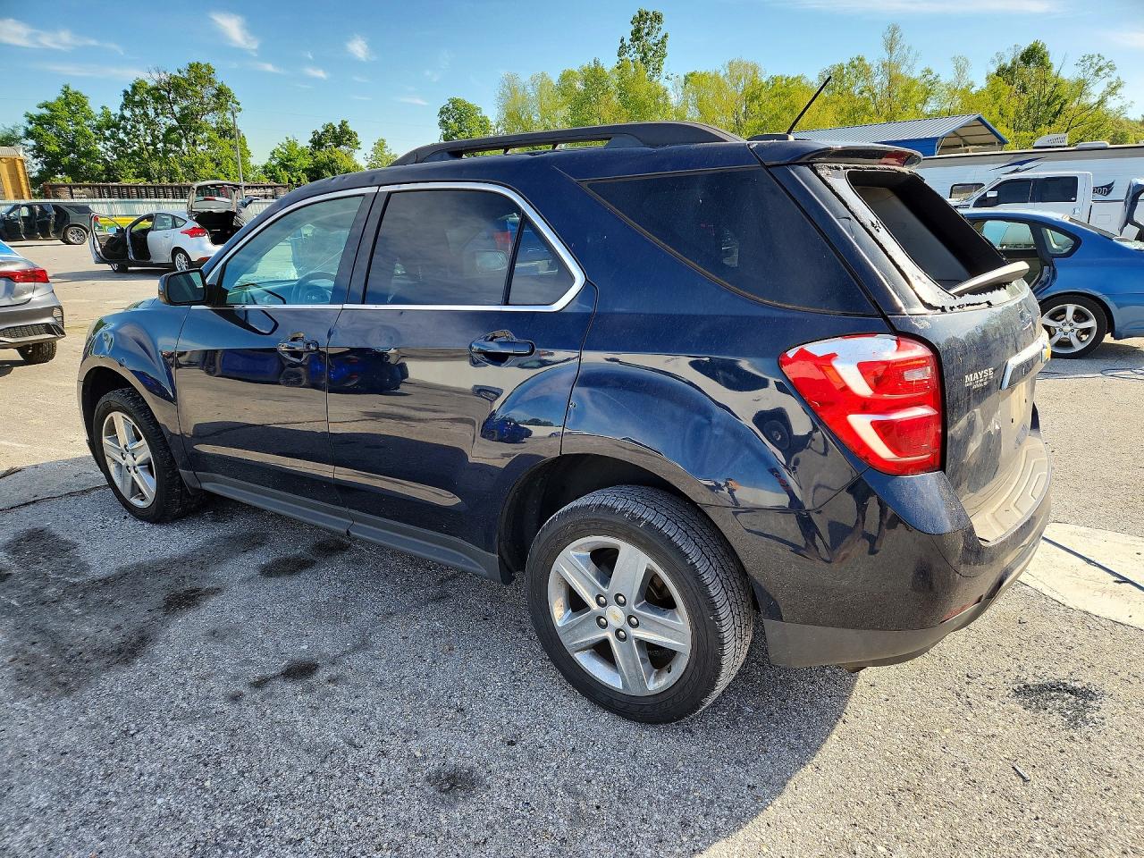 2016 CHEVROLET EQUINOX LT photo 2