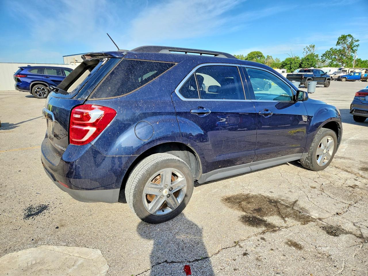 2016 CHEVROLET EQUINOX LT photo 3