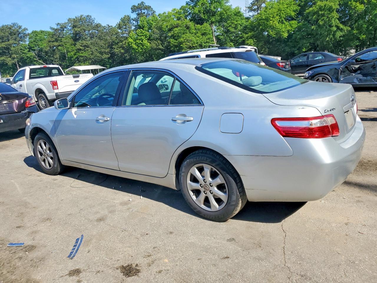 2008 TOYOTA CAMRY LE photo 4