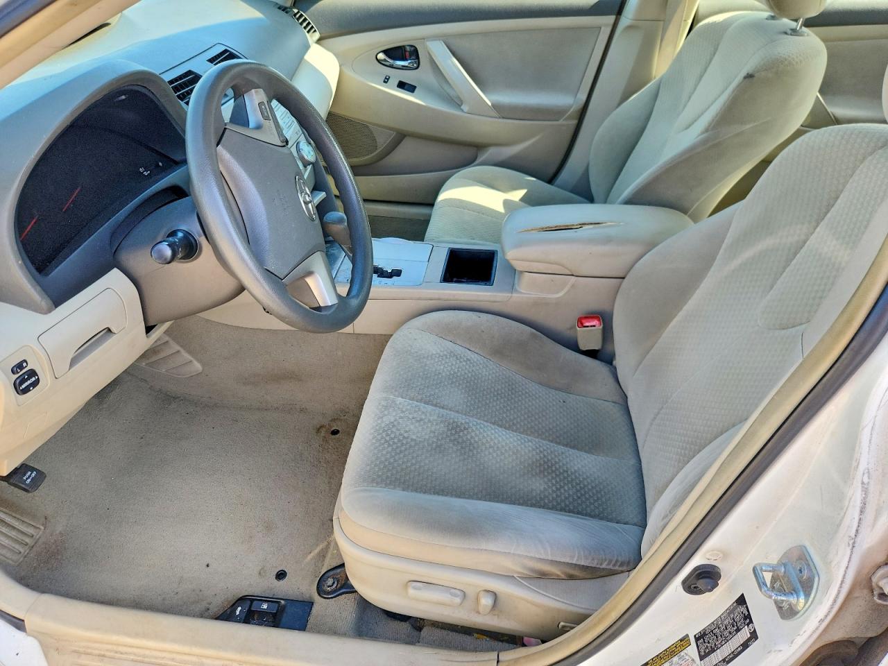 2007 TOYOTA CAMRY LE photo 13
