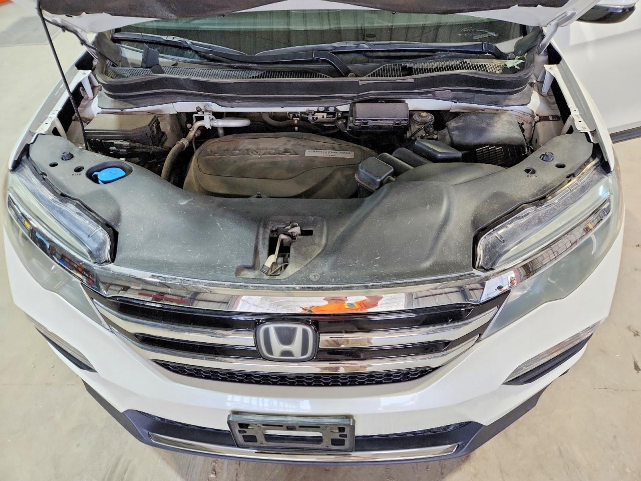 2016 HONDA PILOT ELITE photo 23