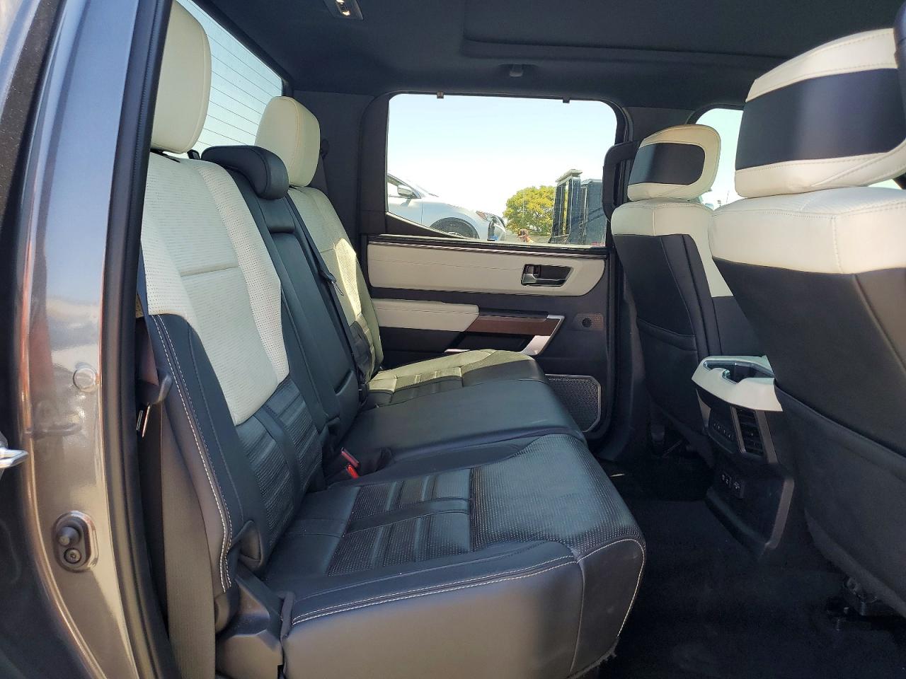 2024 TOYOTA TUNDRA photo 28