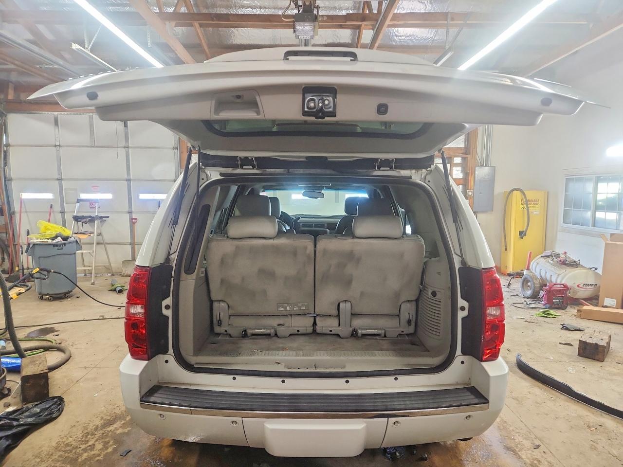 2011 CHEVROLET TAHOE K1500 LTZ photo 11