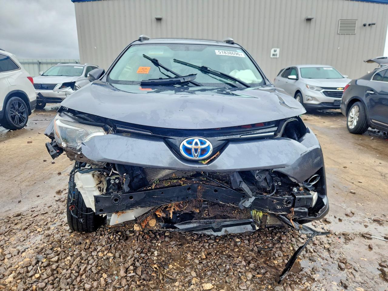 2016 TOYOTA RAV4 HV XLE photo 13