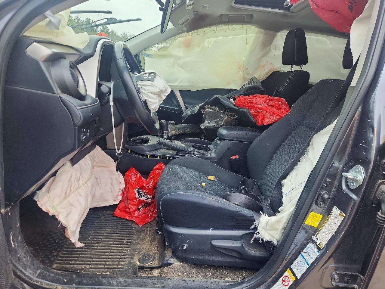 2016 TOYOTA RAV4 HV XLE photo 19
