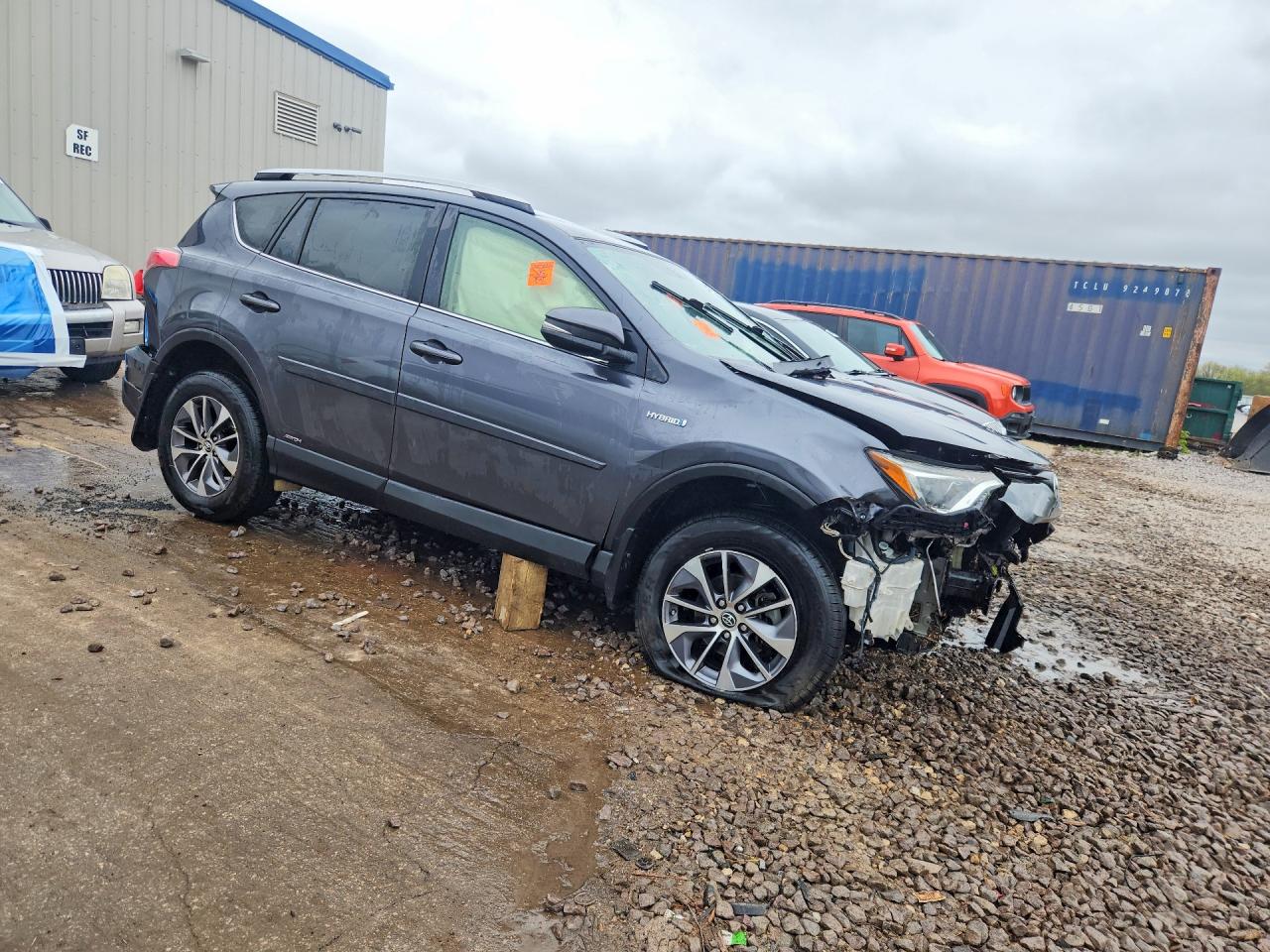 2016 TOYOTA RAV4 HV XLE photo 10