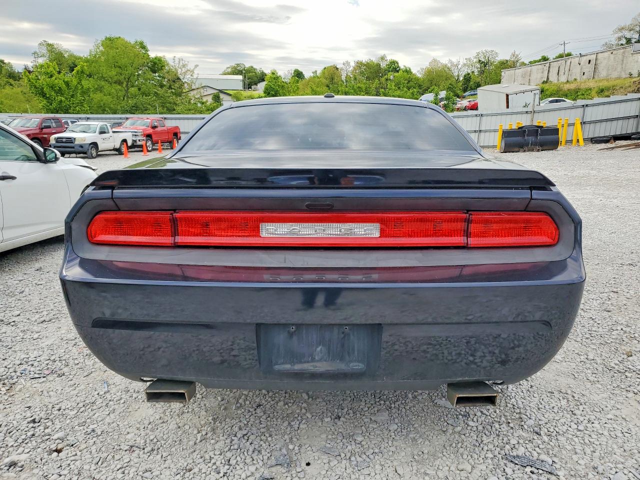 2012 DODGE CHALLENGER SXT photo 11