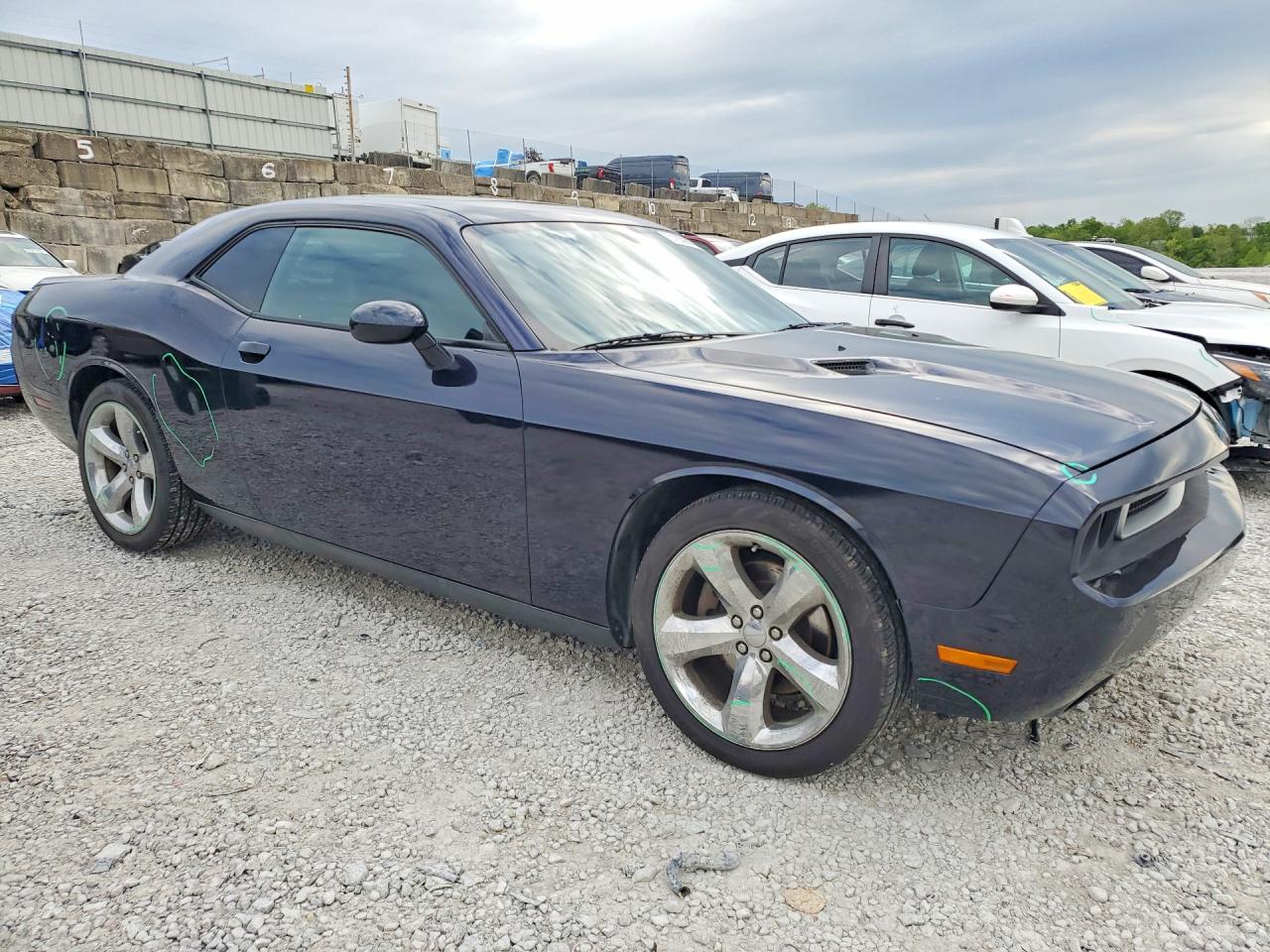 2012 DODGE CHALLENGER SXT photo 7