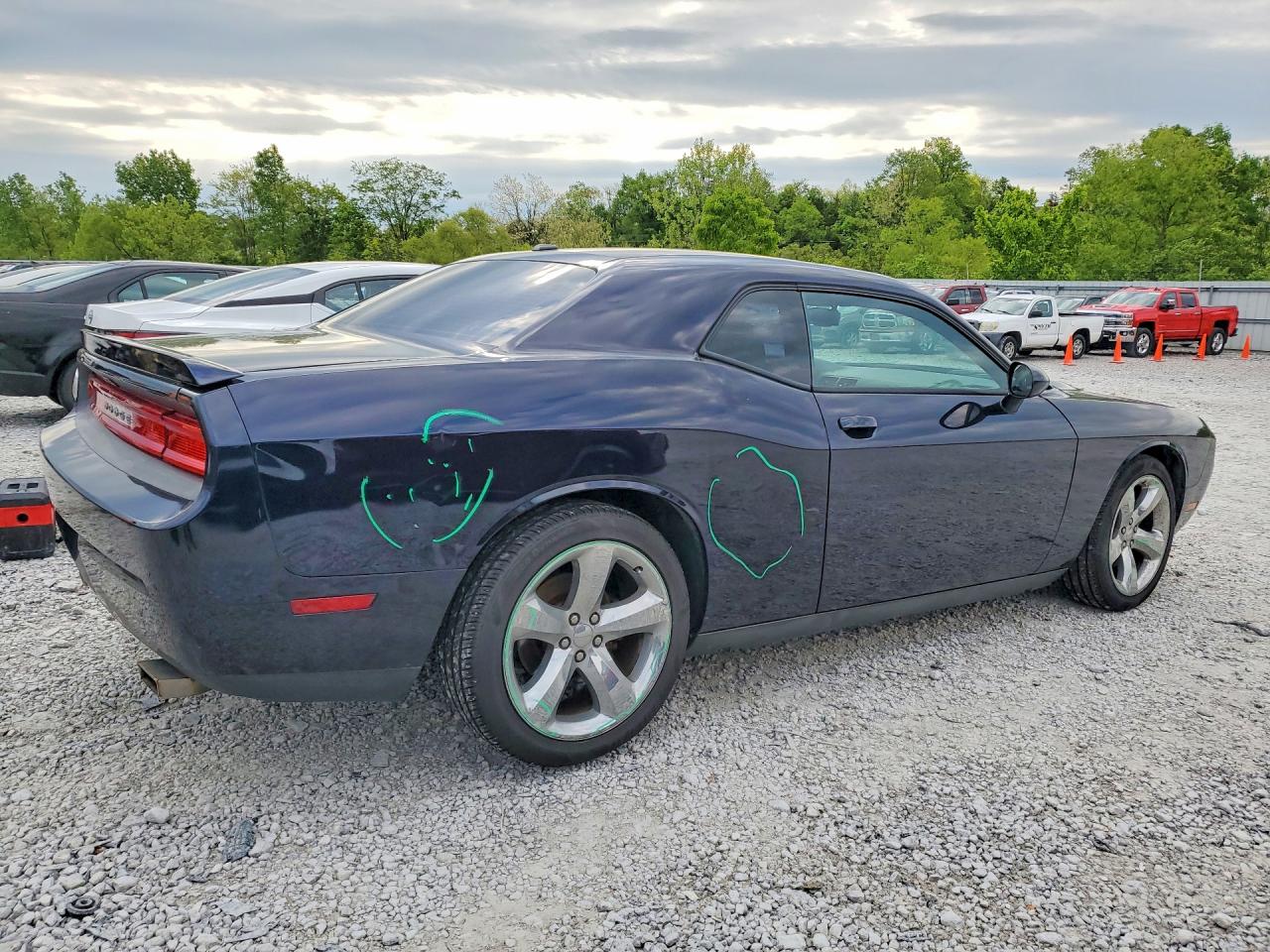 2012 DODGE CHALLENGER SXT photo 5