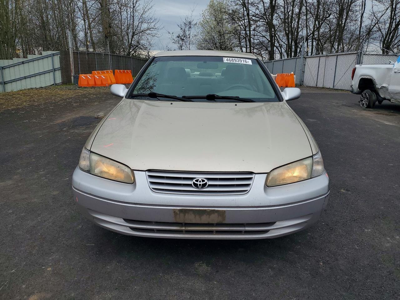 1999 TOYOTA CAMRY LE V6 photo 9