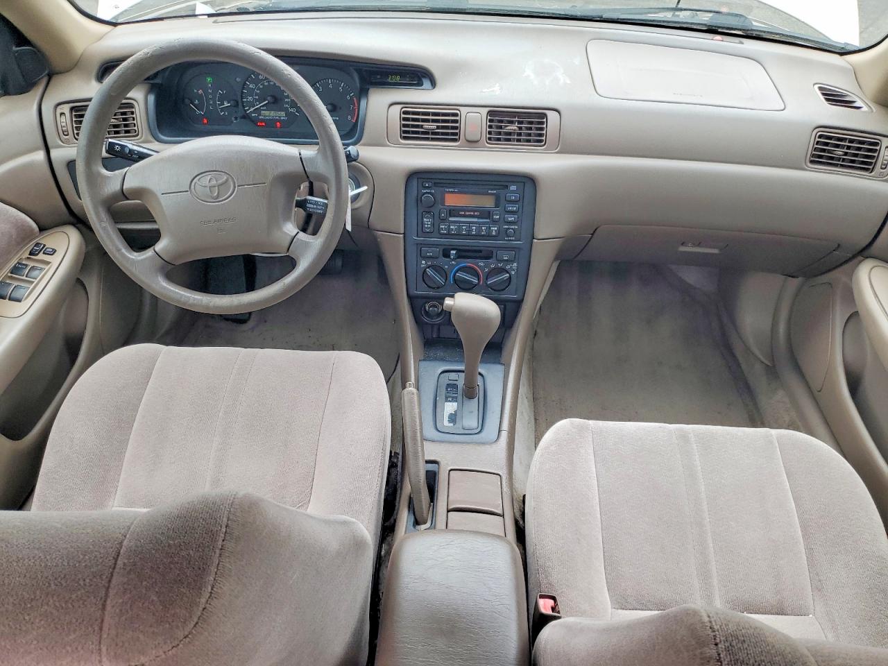 1999 TOYOTA CAMRY LE V6 photo 15