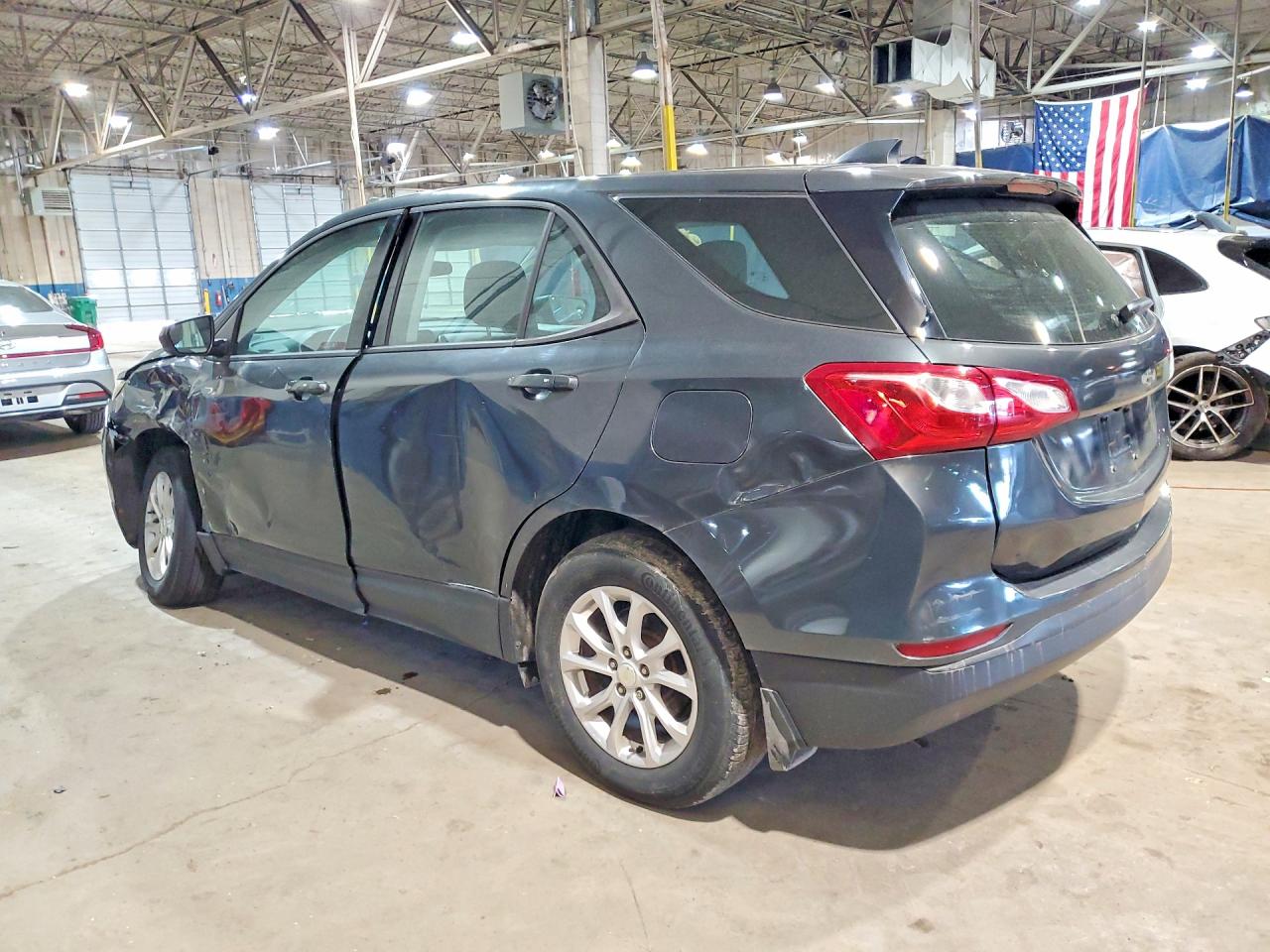 2019 CHEVROLET EQUINOX LS photo 3