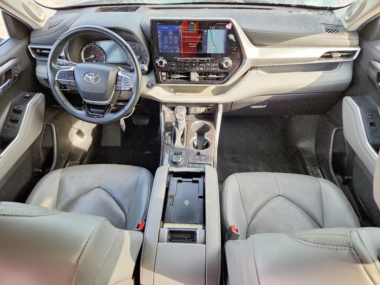 2022 TOYOTA HIGHLANDER PLATINUM photo 8
