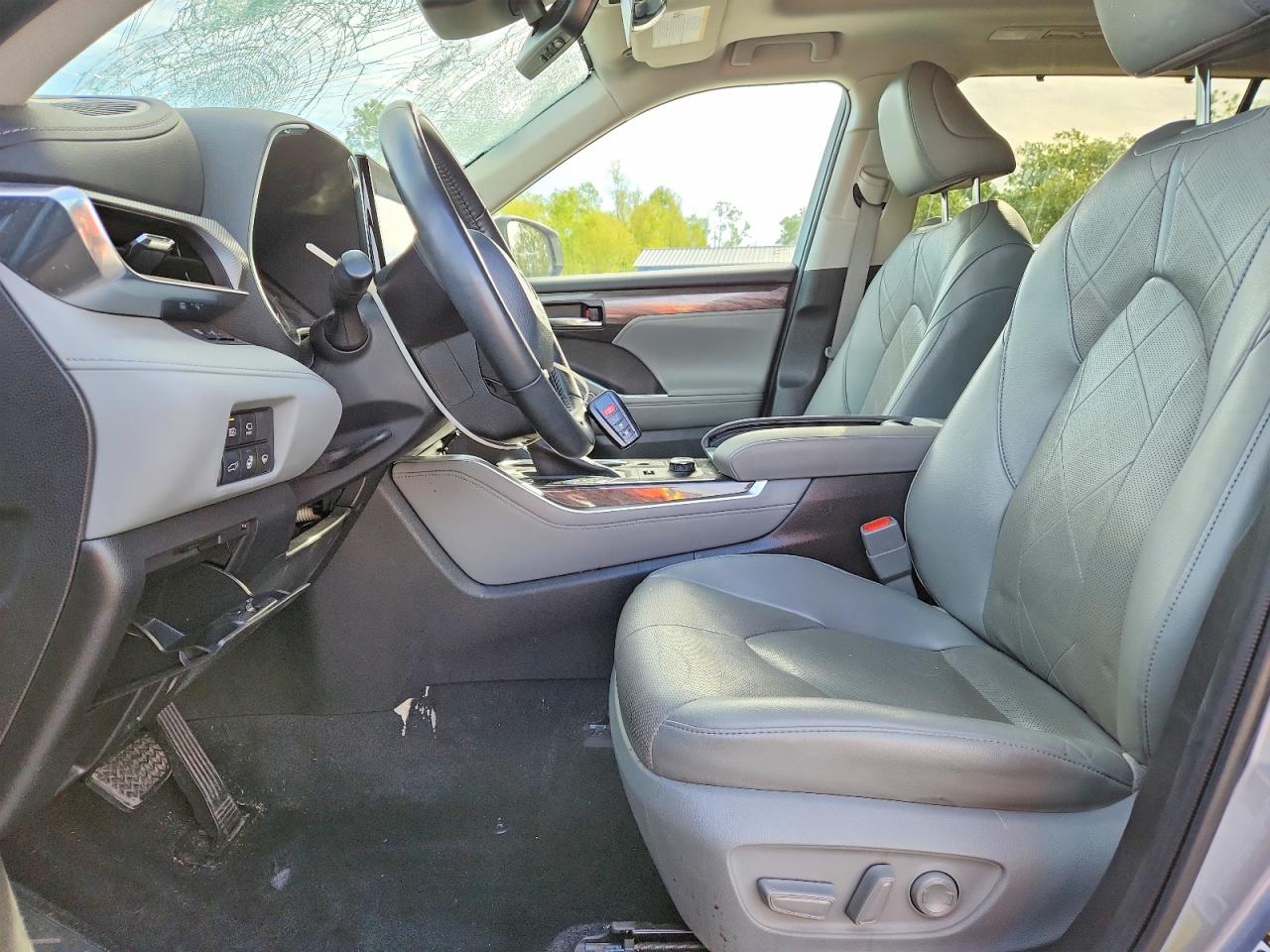 2022 TOYOTA HIGHLANDER PLATINUM photo 7