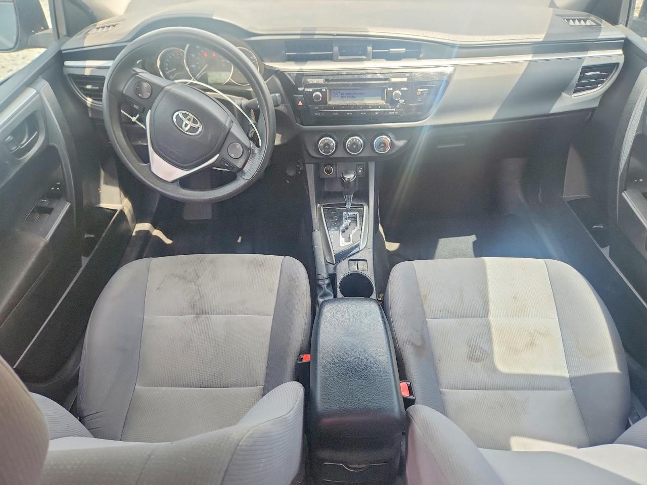 2015 TOYOTA COROLLA L photo 8