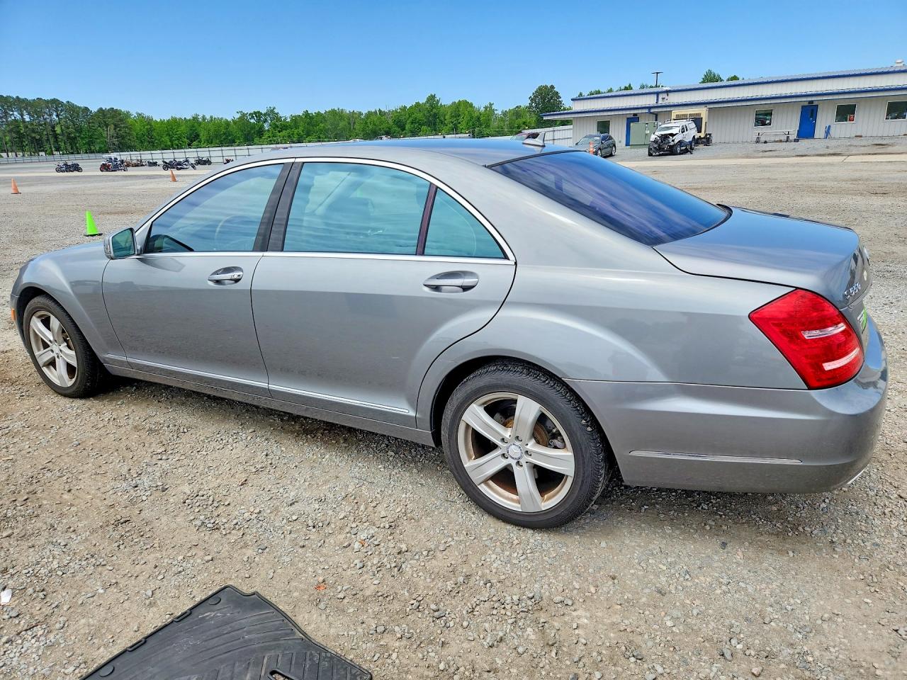 2011 MERCEDES-BENZ S 550 4MATIC photo 3