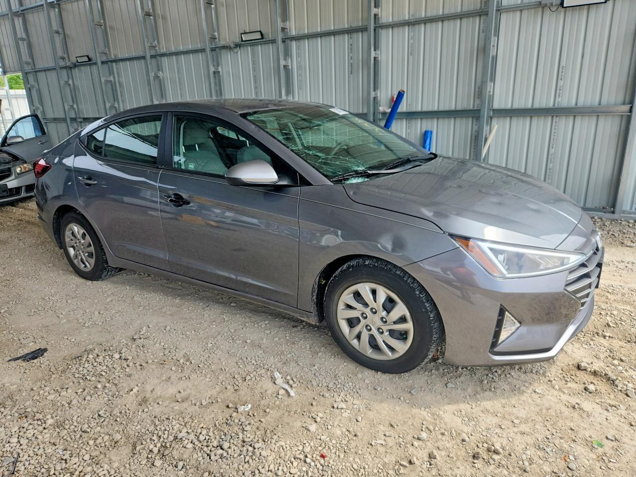 2019 HYUNDAI ELANTRA SE photo 4