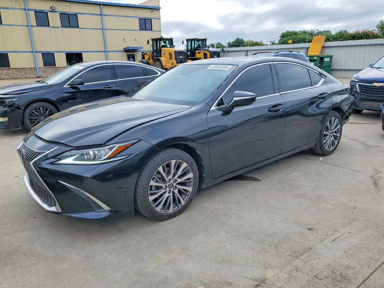 2020 LEXUS ES