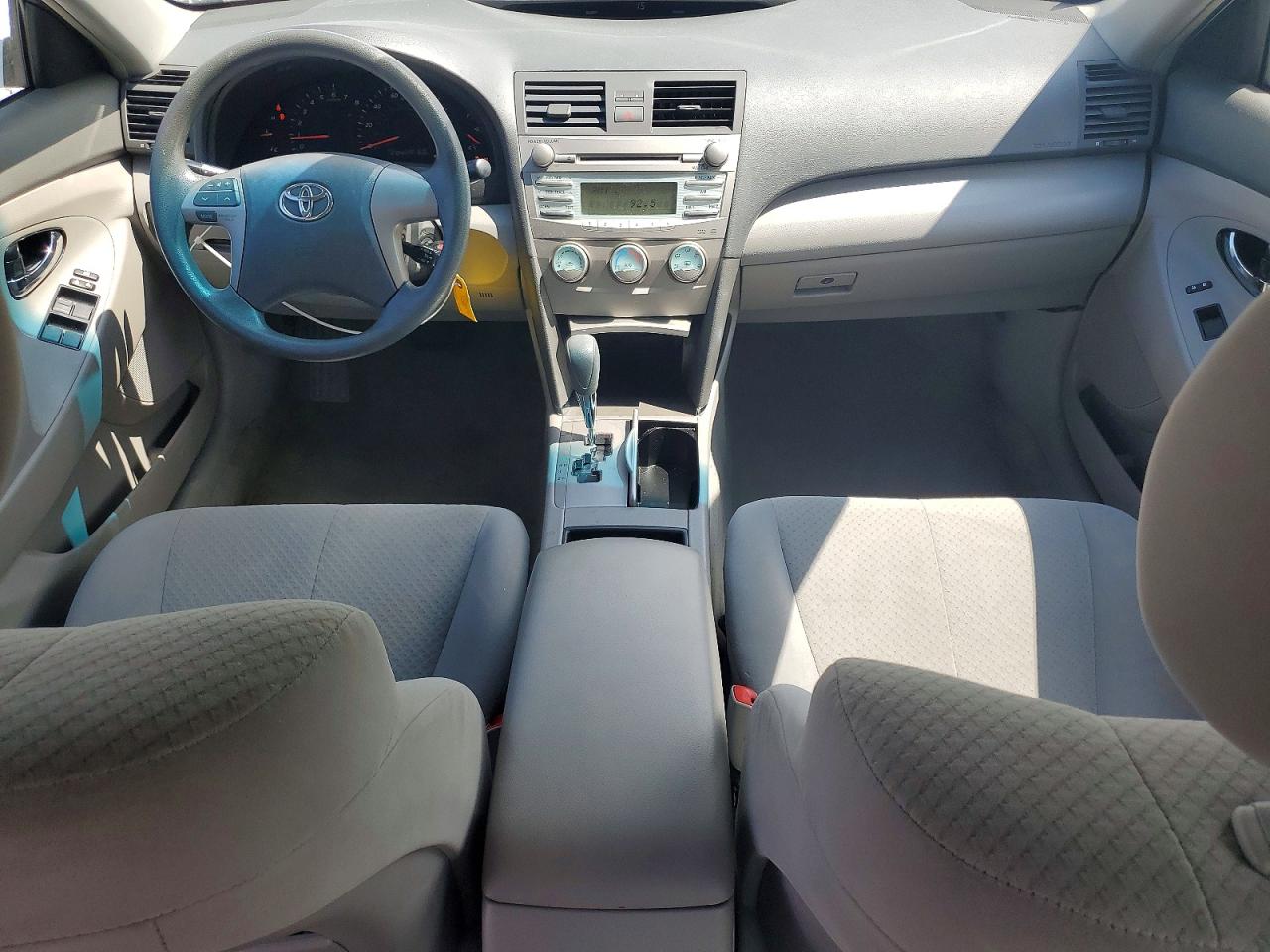 2009 TOYOTA CAMRY LE photo 15
