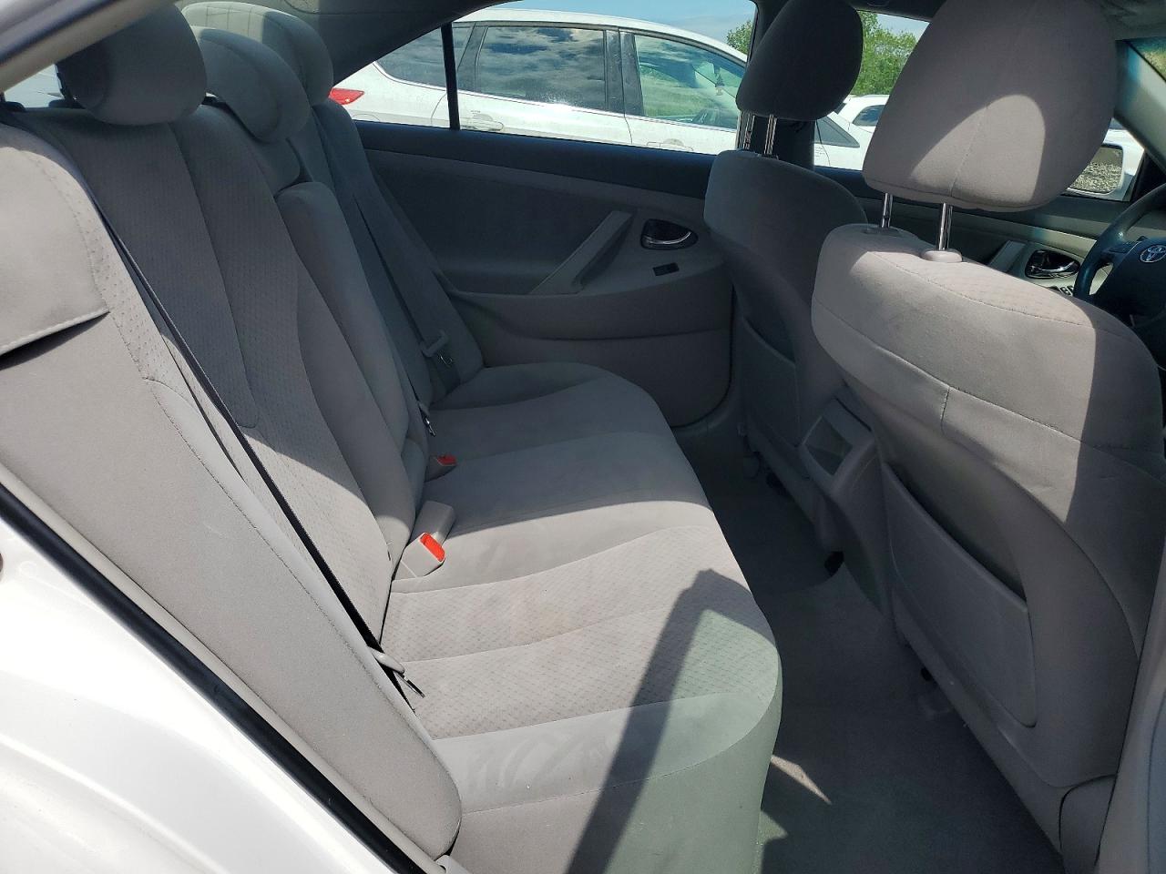 2009 TOYOTA CAMRY LE photo 19
