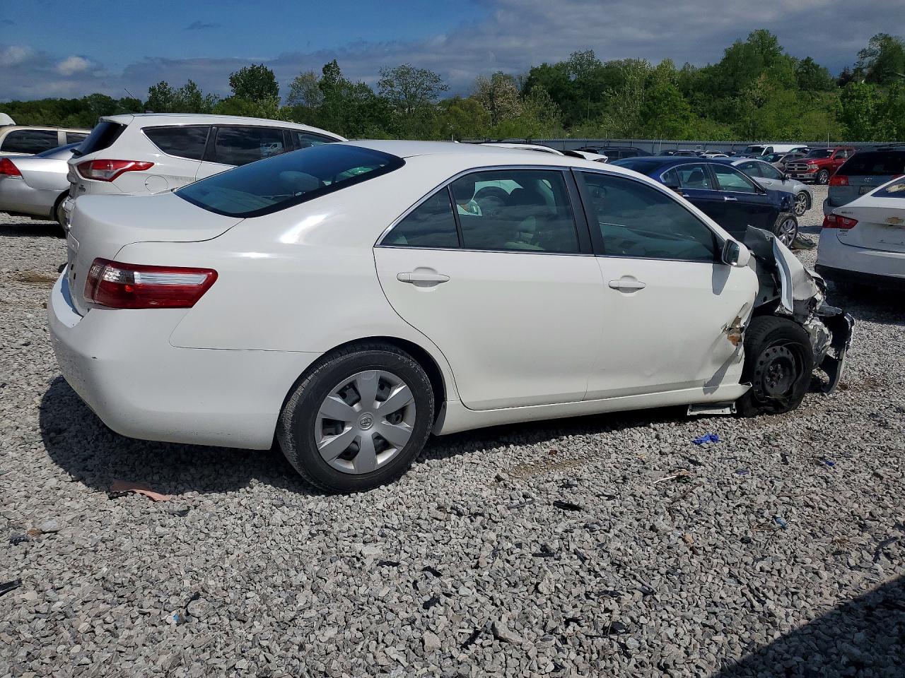 2009 TOYOTA CAMRY LE photo 5