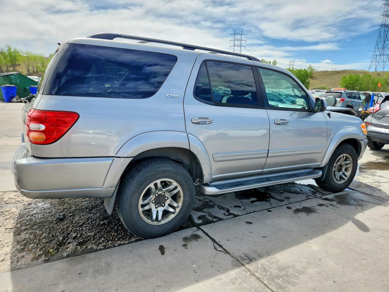 2004 TOYOTA SEQUOIA SR5 photo 7