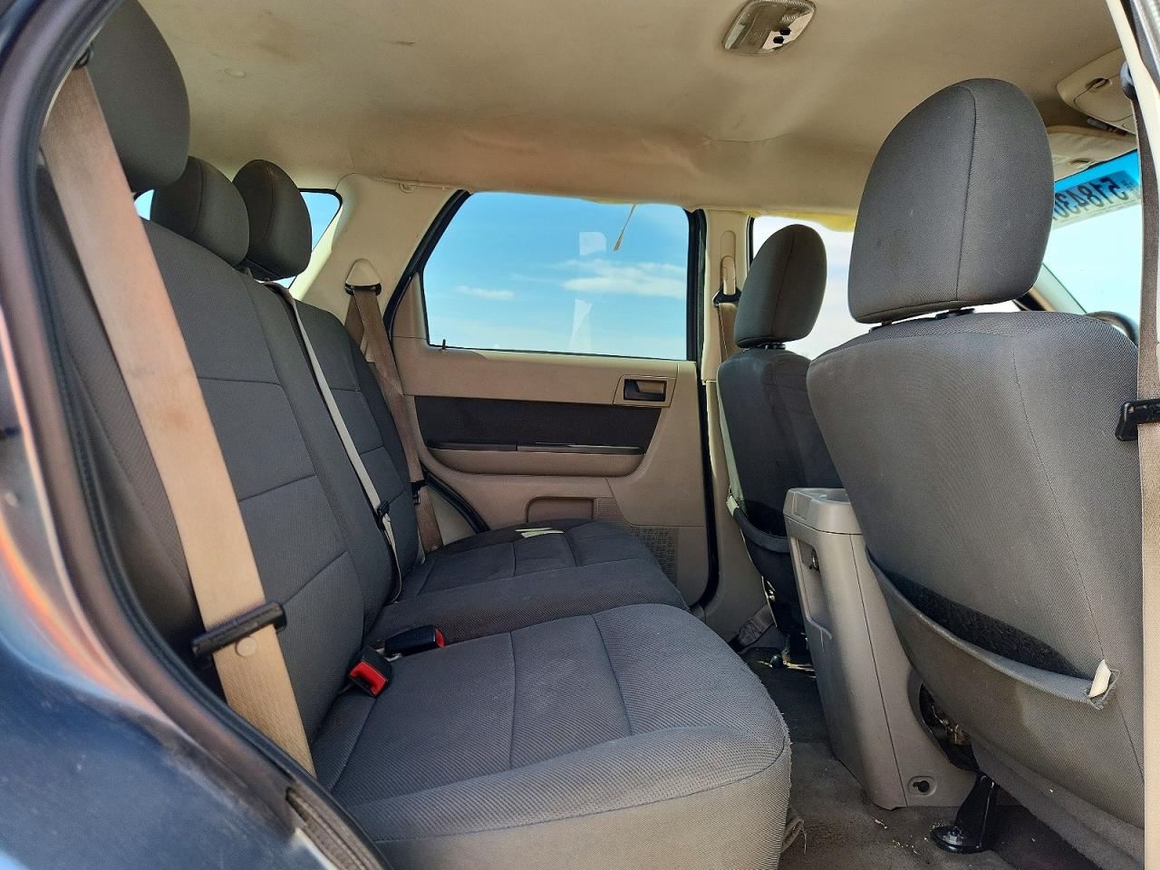 2010 FORD ESCAPE XLT photo 21