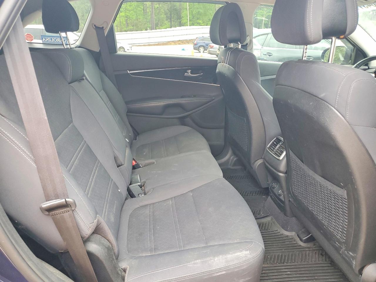 2016 KIA SORENTO LX photo 11
