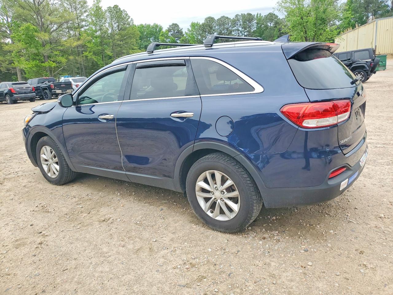 2016 KIA SORENTO LX photo 2