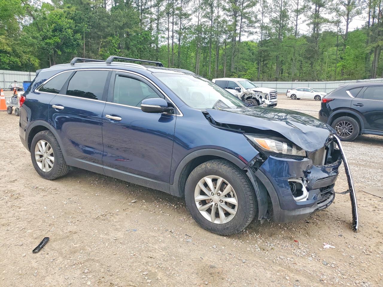 2016 KIA SORENTO LX photo 4