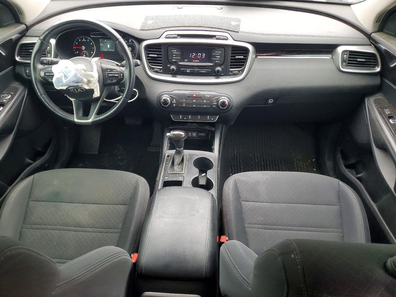 2016 KIA SORENTO LX photo 8