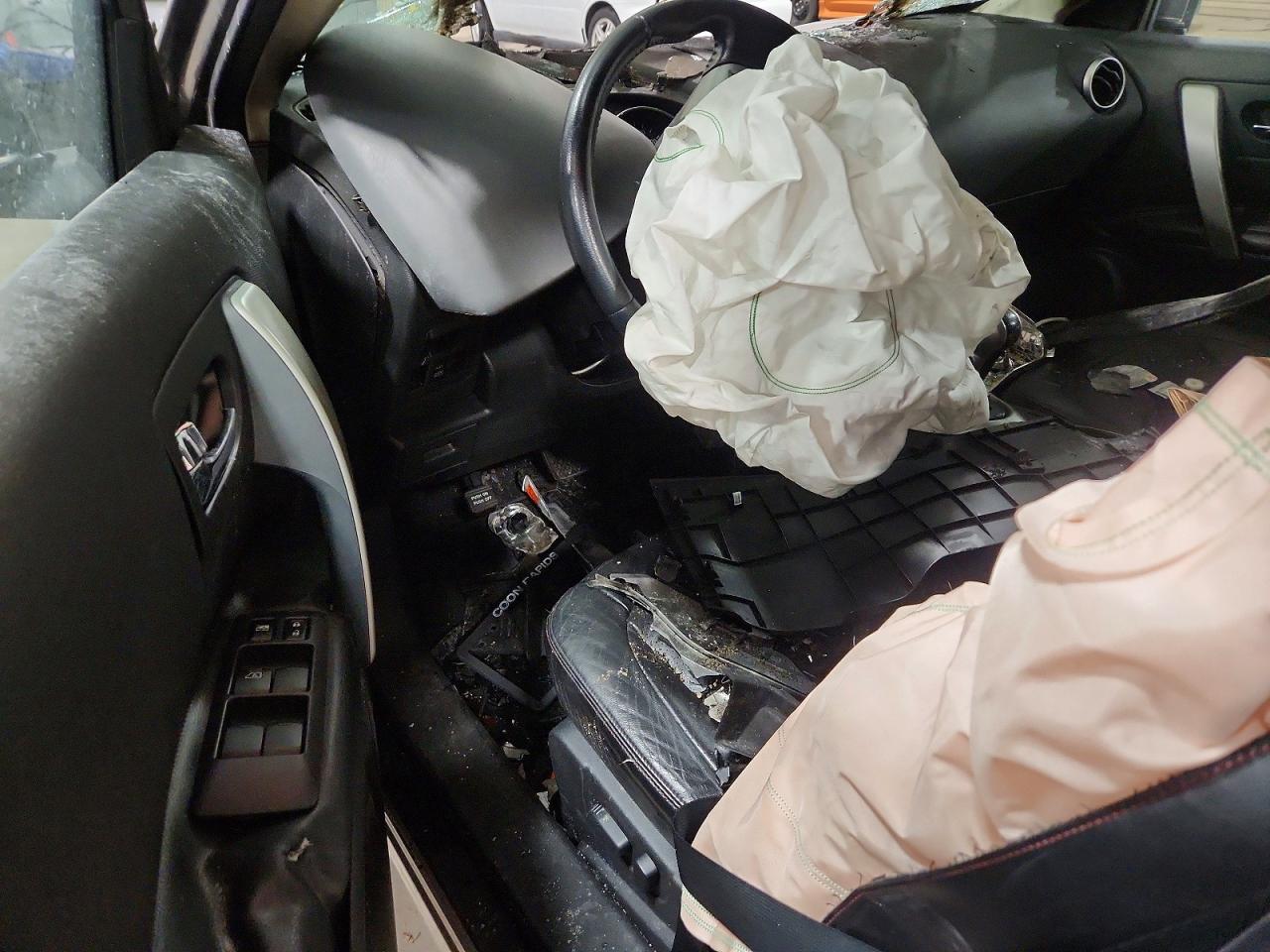 2013 NISSAN ROGUE S photo 8