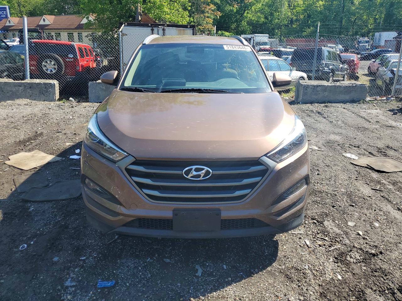 2016 HYUNDAI TUCSON SE photo 9